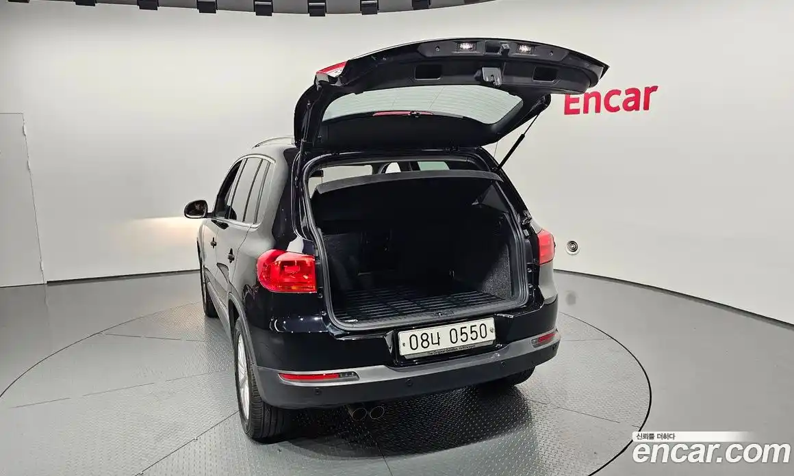 Volkswagen Tiguan 2015 2.0 гидро в Москве № 595610, фото 20