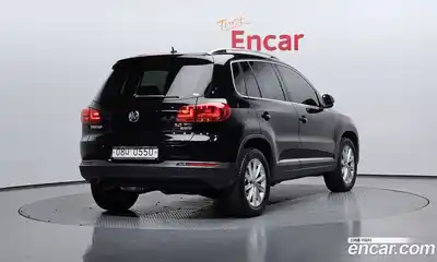 Volkswagen Tiguan 2015 2.0 гидро в Москве № 595610, миниатюра 2