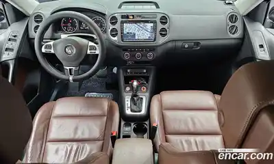 Volkswagen Tiguan 2015 2.0 гидро в Москве № 595610, миниатюра 7