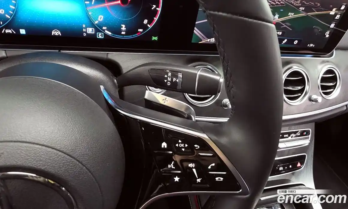 Mercedes-Benz E-Class 2023 2.0 гидро, фото 9
