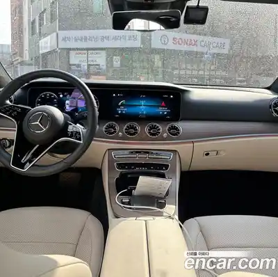 Mercedes-Benz E-Class 2023 2.0 гидро, миниатюра 6
