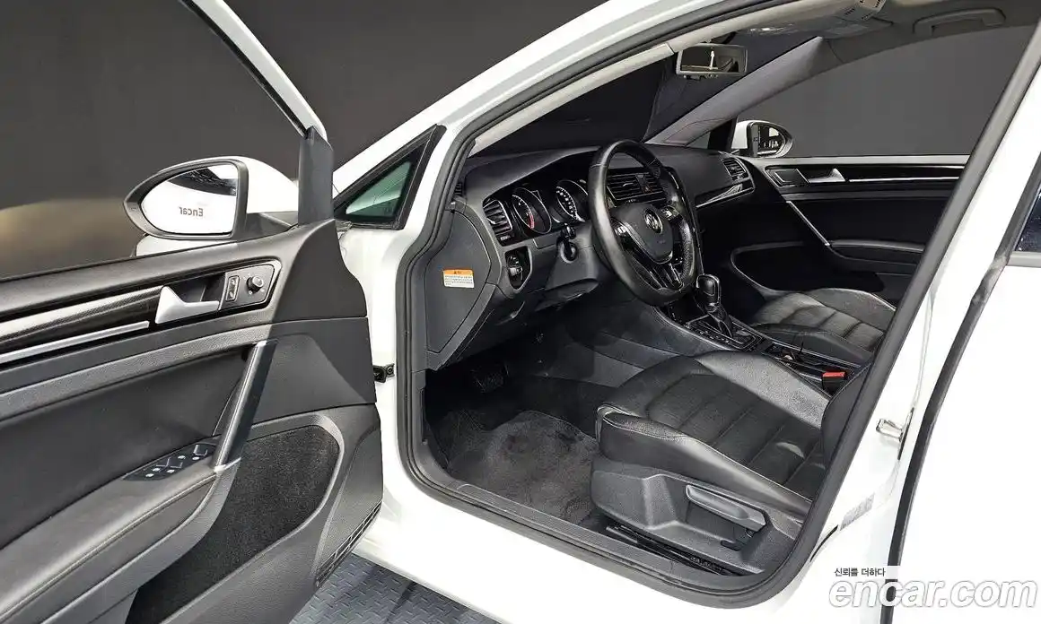 Volkswagen Golf 2014 2.0 гидро в Москве № 750054, фото 11