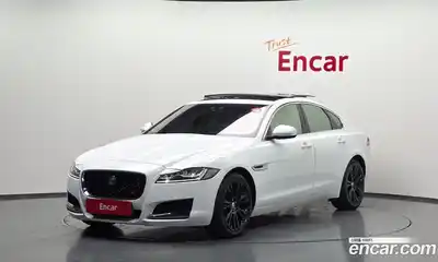 Jaguar XF, 2017