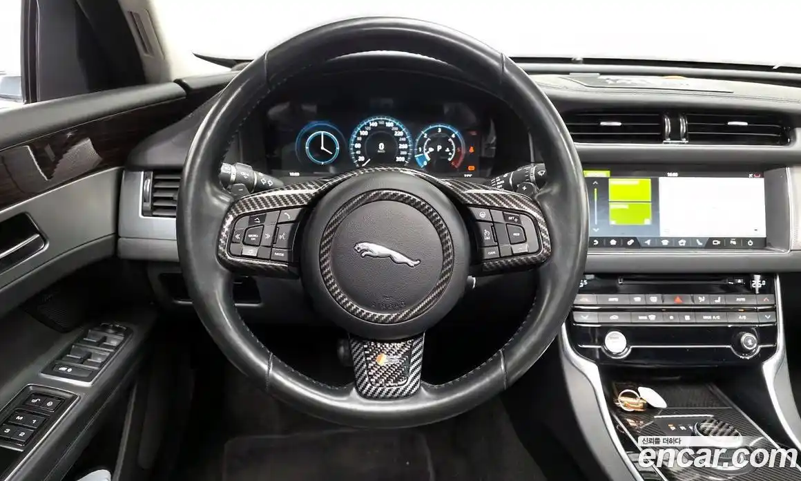Jaguar XF 2017 3.0 гидро в Москве № 758390, фото 13