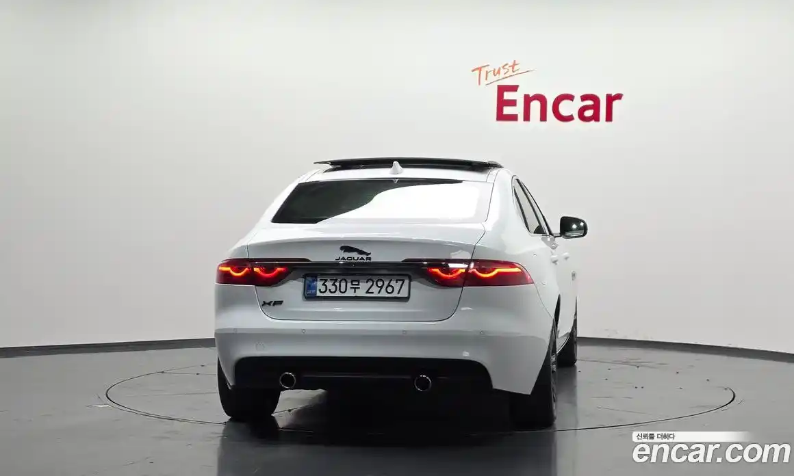 Jaguar XF 2017 3.0 гидро в Москве № 758390, фото 4