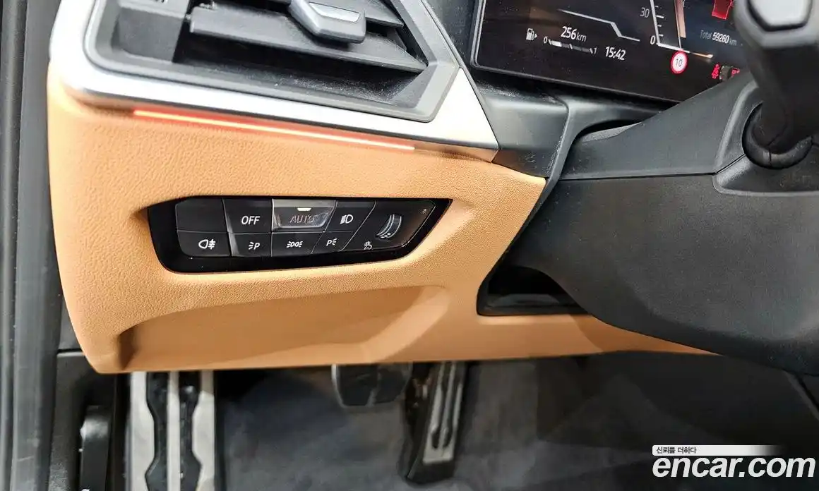 BMW 3-Series 2023 2.0 гидро, фото 14