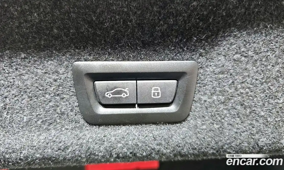 BMW 3-Series 2023 2.0 гидро, фото 18