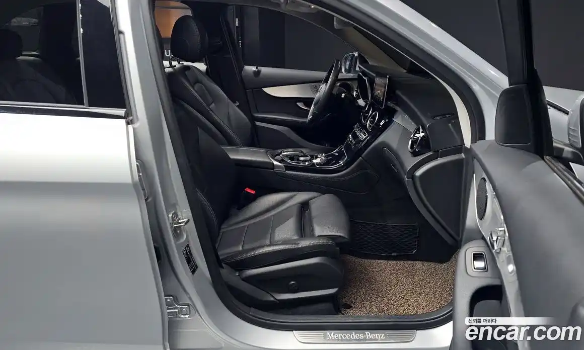 Mercedes-Benz GLC-Class 2018 2.0 гидро в Москве, фото 11