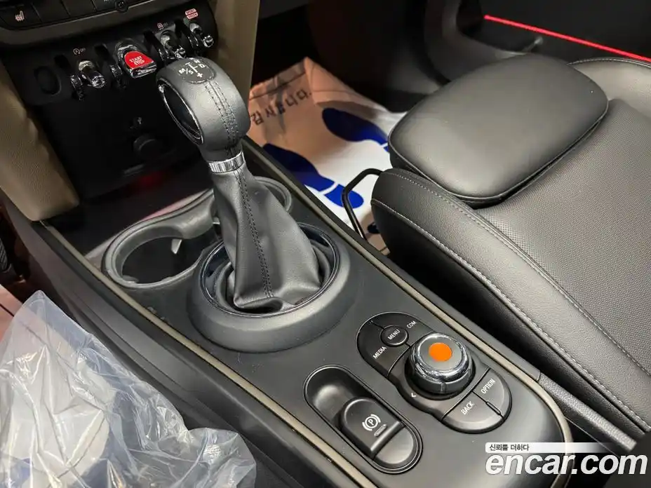 Mini Countryman 2019 1.5 гидро в Москве № 766396, фото 11
