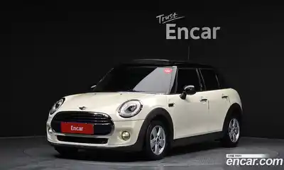 Mini Cooper, 2015