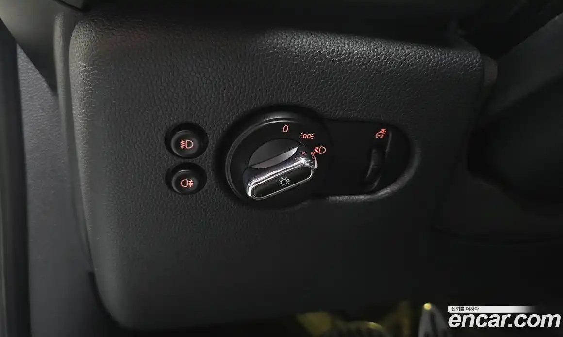 Mini Cooper 2015 1.5 гидро в Москве № 802454, фото 17