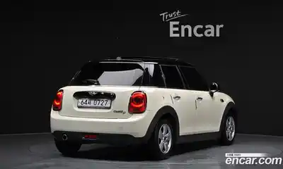 Mini Cooper 2015 1.5 гидро в Москве № 802454, миниатюра 2