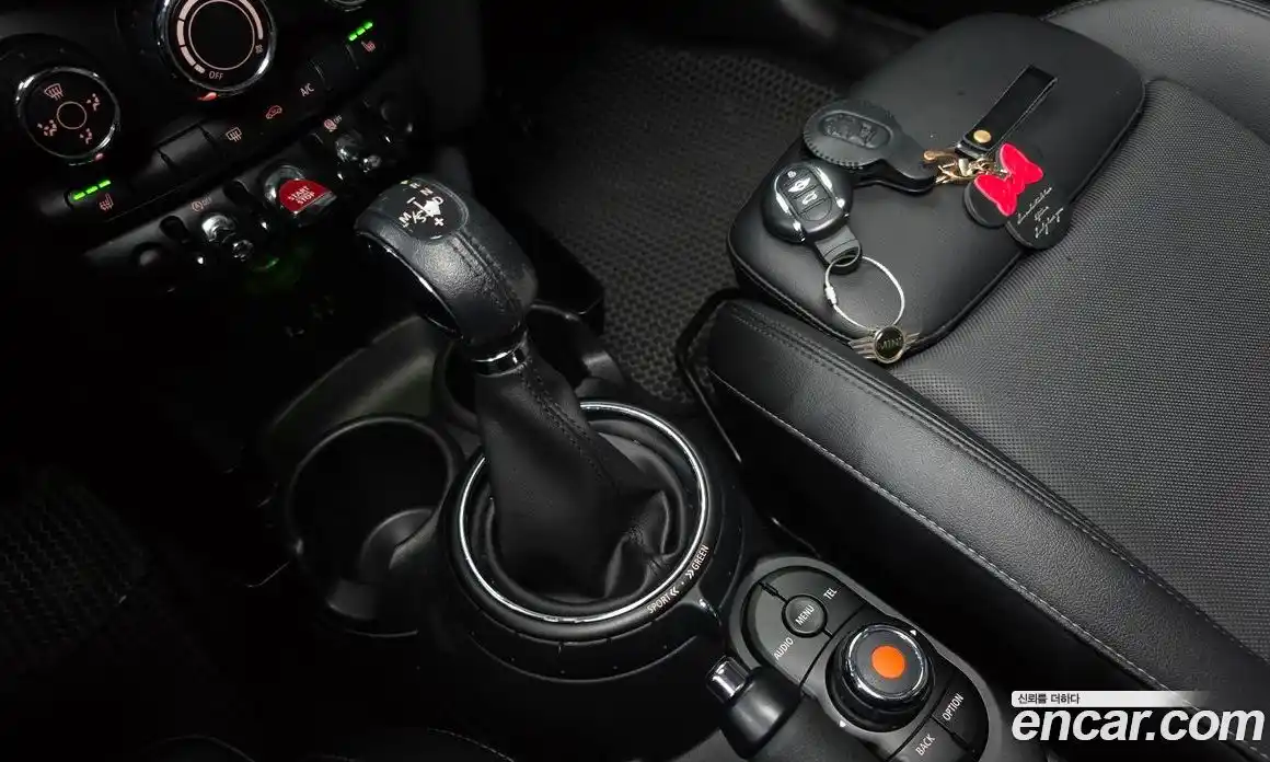 Mini Cooper 2015 1.5 гидро в Москве № 802454, фото 9