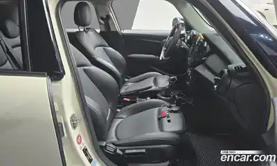 Mini Cooper 2015 1.5 гидро в Москве № 802454, миниатюра 10