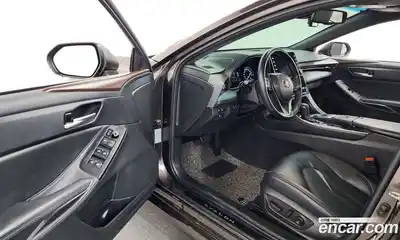 Toyota Avalon 2018 2.5 гидро в Москве № 803207, миниатюра 10