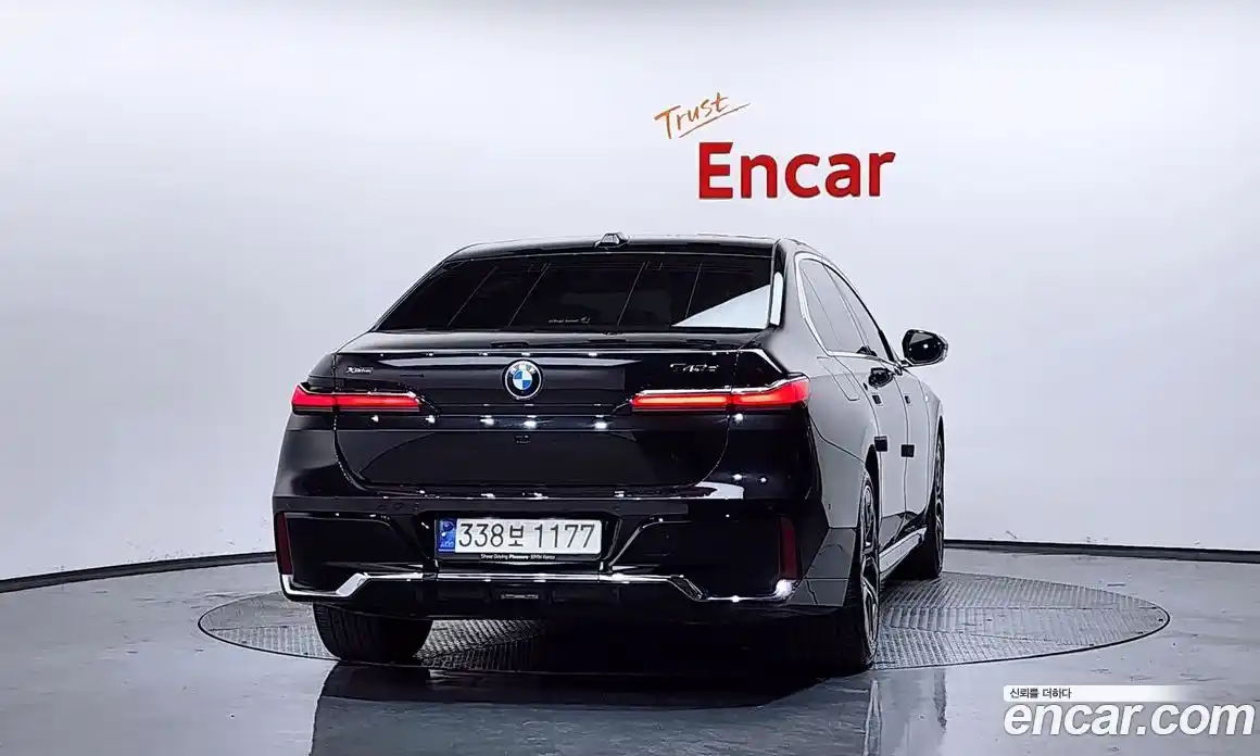 BMW 7-Series 2023 3.0 гидро в Москве, фото 4