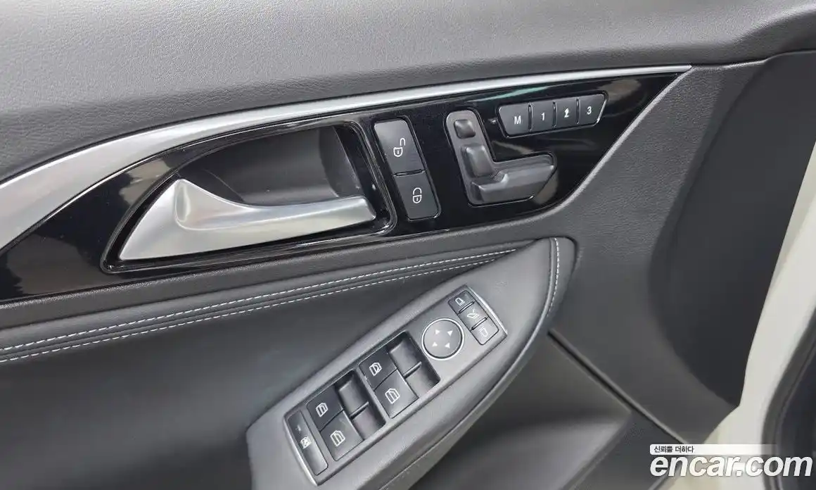 Infiniti Q30 2017 2.0 гидро в Москве № 827368, фото 14