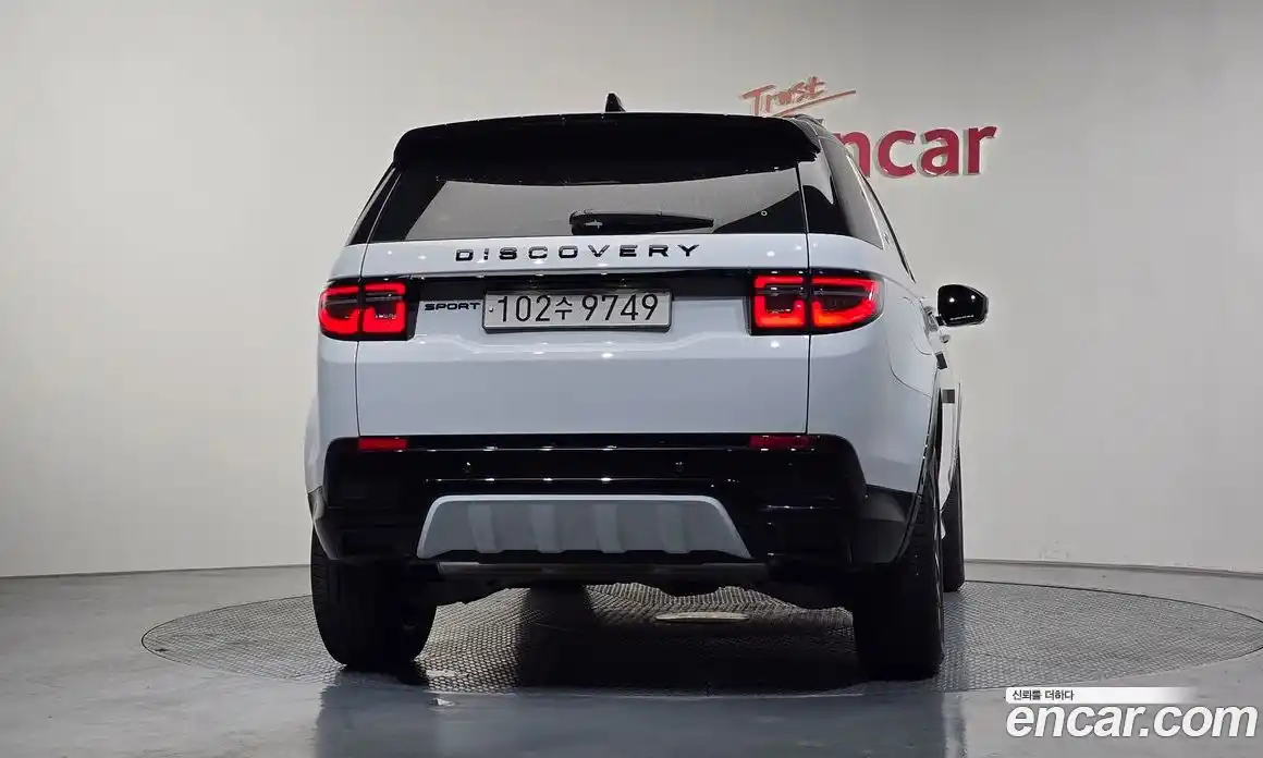 Land Rover Discovery Sport 2024 2.0 гидро в Москве № 860428, фото 3