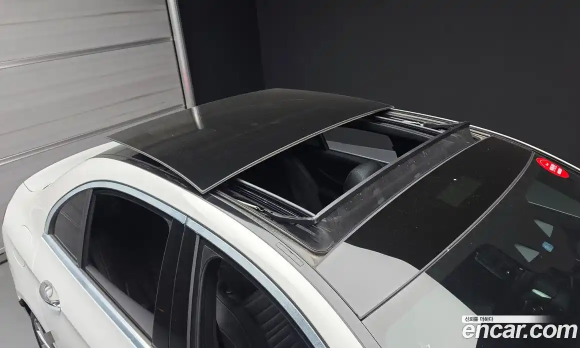 Mercedes-Benz E-Class 2022 2.0 гидро, фото 19