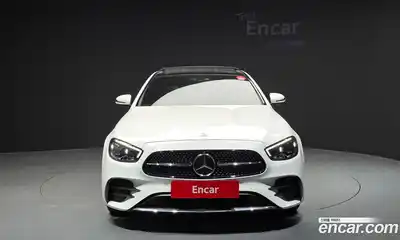 Mercedes-Benz E-Class 2022 2.0 гидро, миниатюра 3