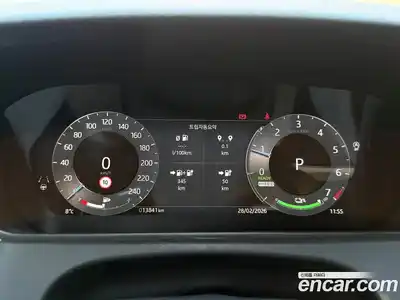 Land Rover Range-Rover Velar 2024 2.0 гидро в Москве № 895146, миниатюра 8
