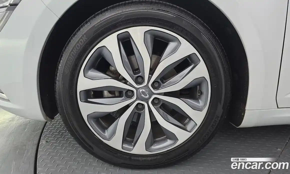 Renault SM6 2017 1.5 Автомат в Москве № 967803, фото 5