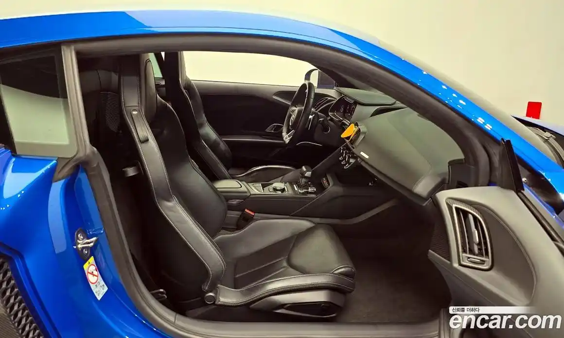 Audi R8 2017 5.2 гидро в Москве, фото 10