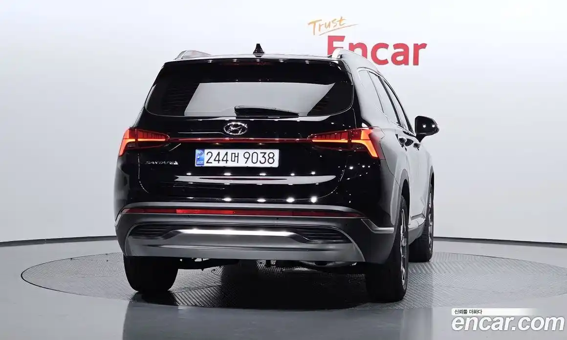 Hyundai Santa Fe 2021 1.6 Автомат в Москве № 971778, фото 4