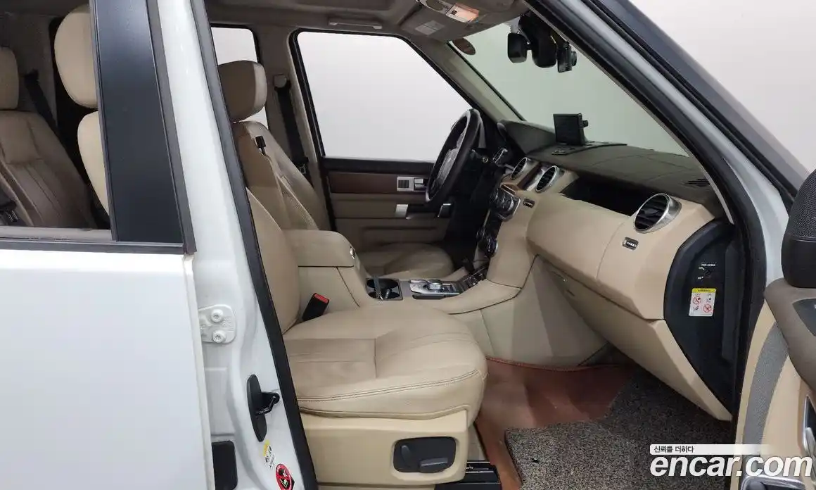 Land Rover Discovery 2016 3.0 гидро в Москве № 975706, фото 11