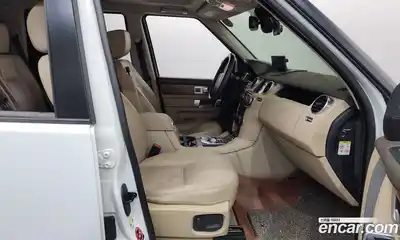 Land Rover Discovery 2016 3.0 гидро в Москве № 975706, миниатюра 11