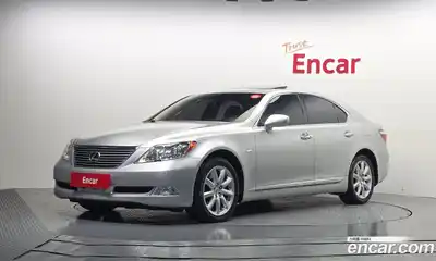 Lexus LS, 2009