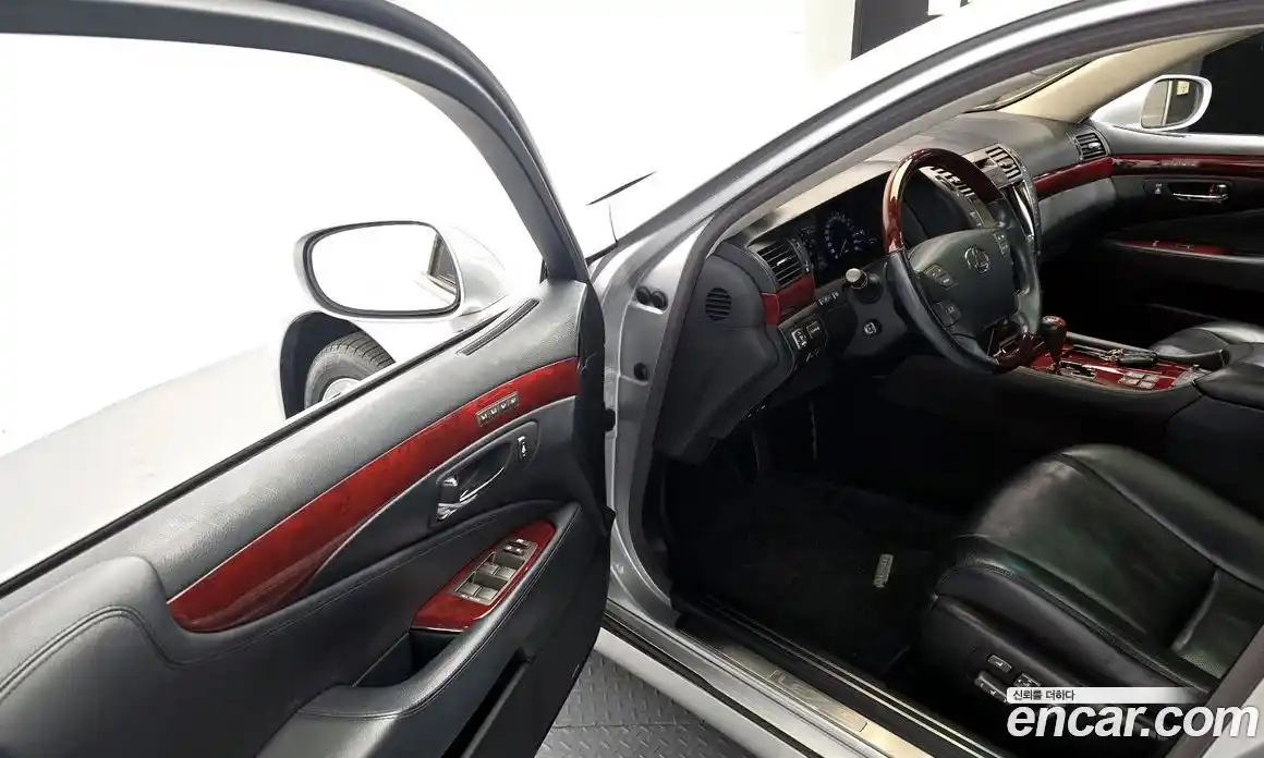 Lexus LS 2009 4.6 гидро в Москве № 975934, фото 11
