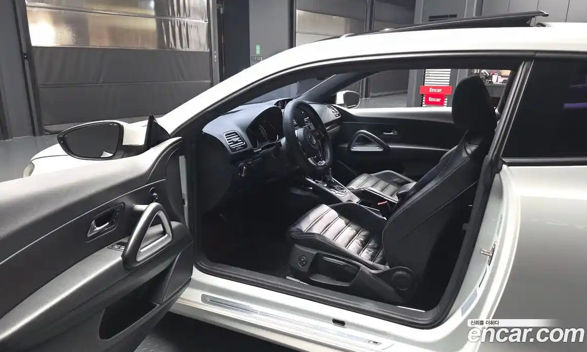 Volkswagen Scirocco 2015 2.0 гидро в Москве № 976189, фото 11