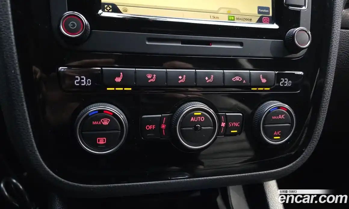 Volkswagen Scirocco 2015 2.0 гидро в Москве № 976189, фото 15