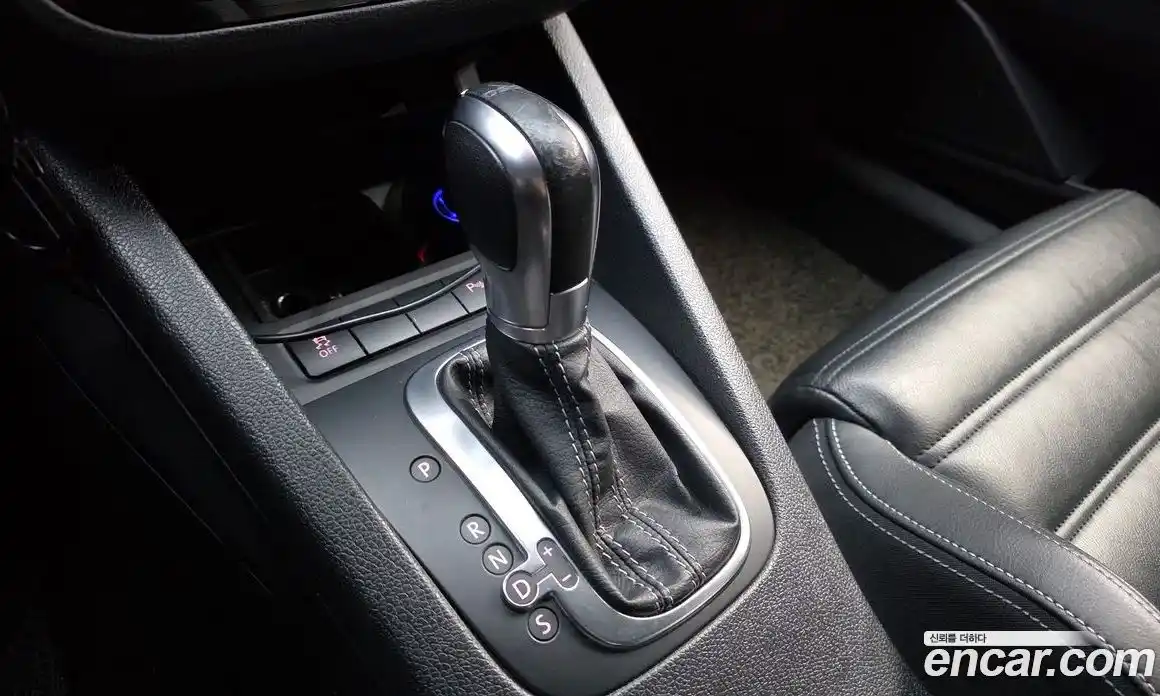 Volkswagen Scirocco 2015 2.0 гидро в Москве № 976189, фото 9