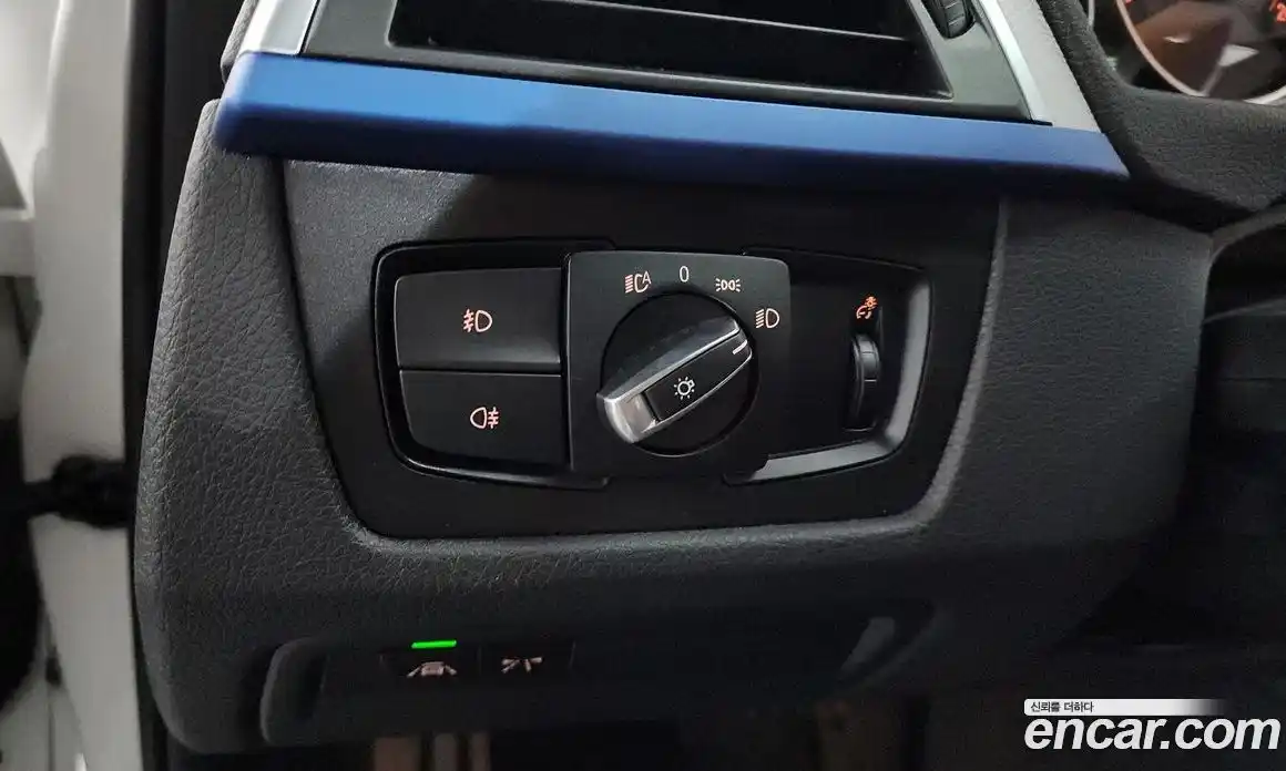 BMW 3-Series 2018 2.0 Автомат в Москве № 1004675, фото 14