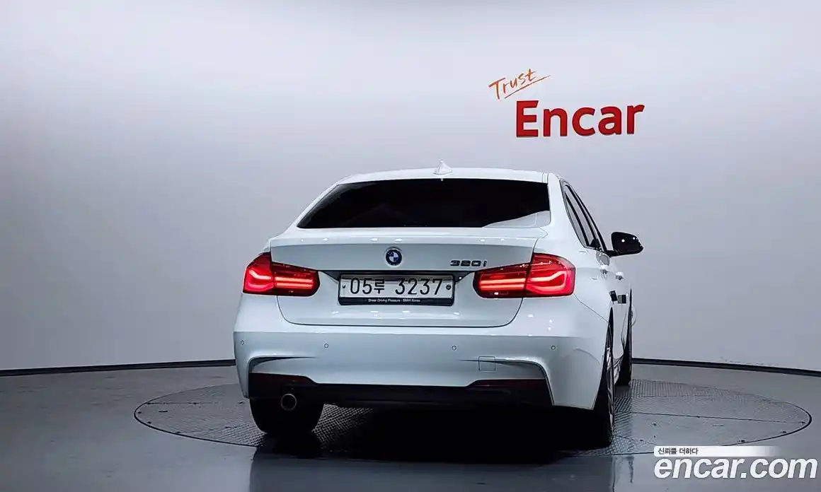 BMW 3-Series 2018 2.0 Автомат в Москве № 1004675, фото 4