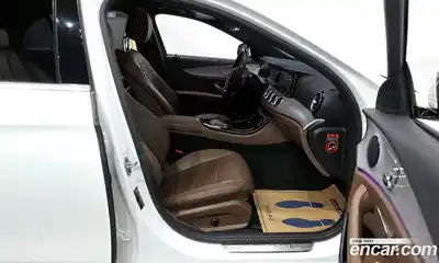 Mercedes-Benz E-Class 2020 2.0 гидро, миниатюра 11