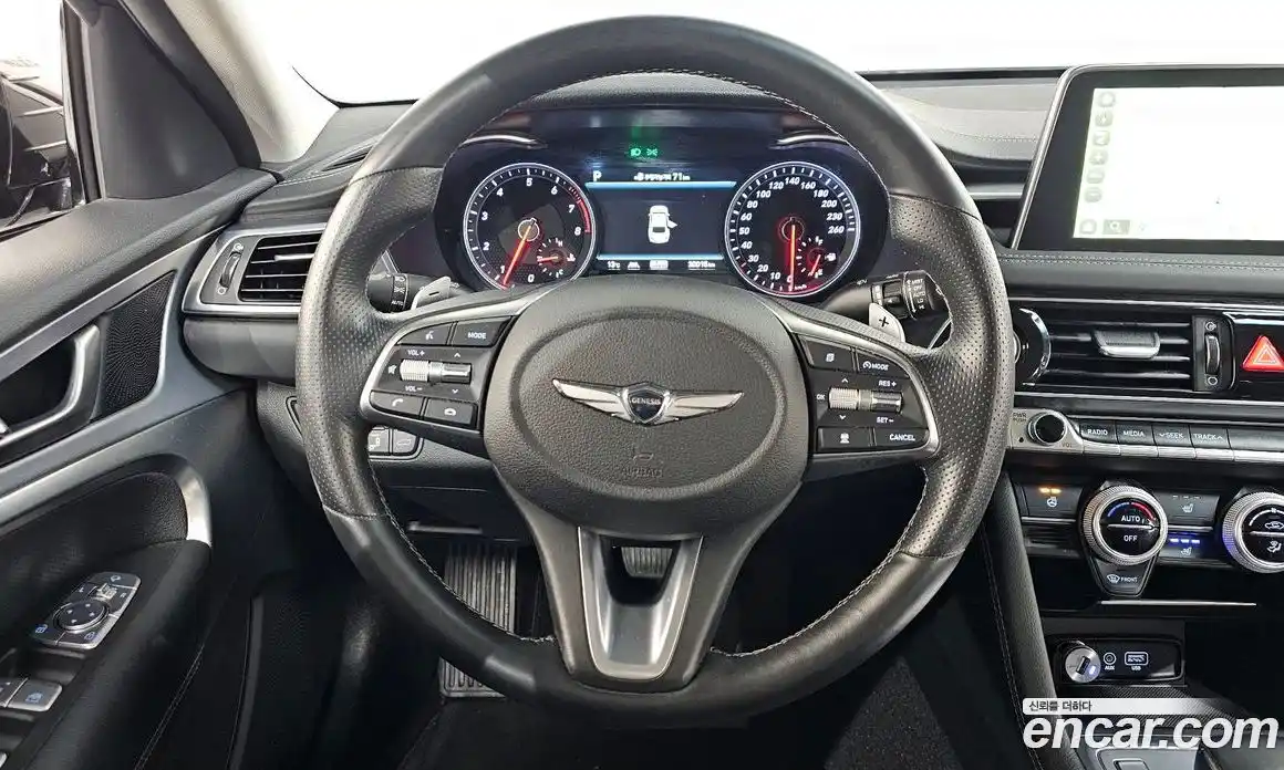 Genesis G70 2017 2.0 Автомат в Москве № 1009976, фото 13