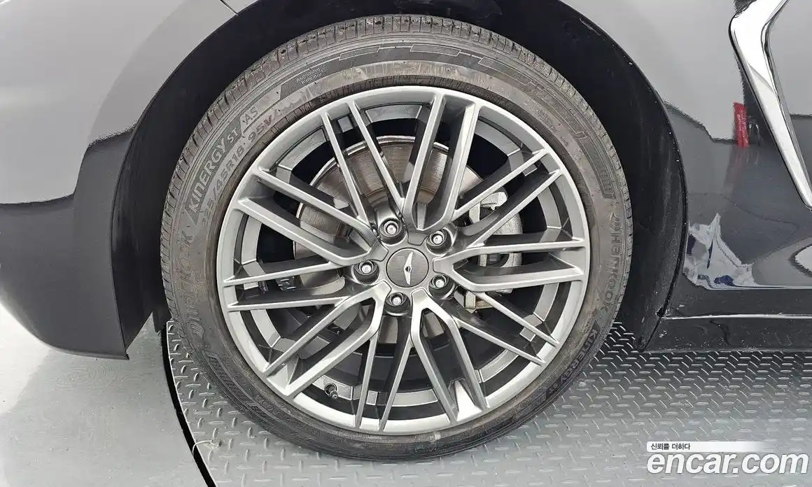 Genesis G70 2017 2.0 Автомат в Москве № 1009976, фото 5