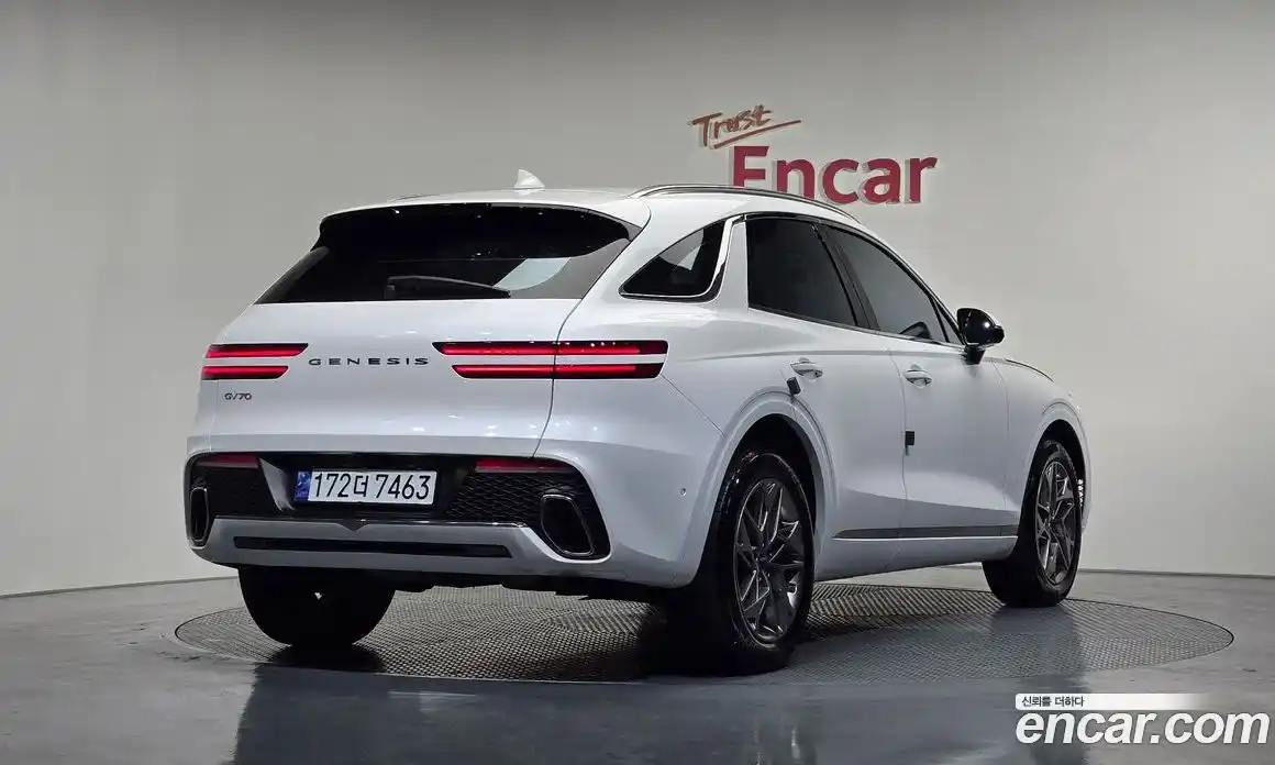 Genesis GV70 2023 2.5 Автомат в Москве № 1009983, фото 1
