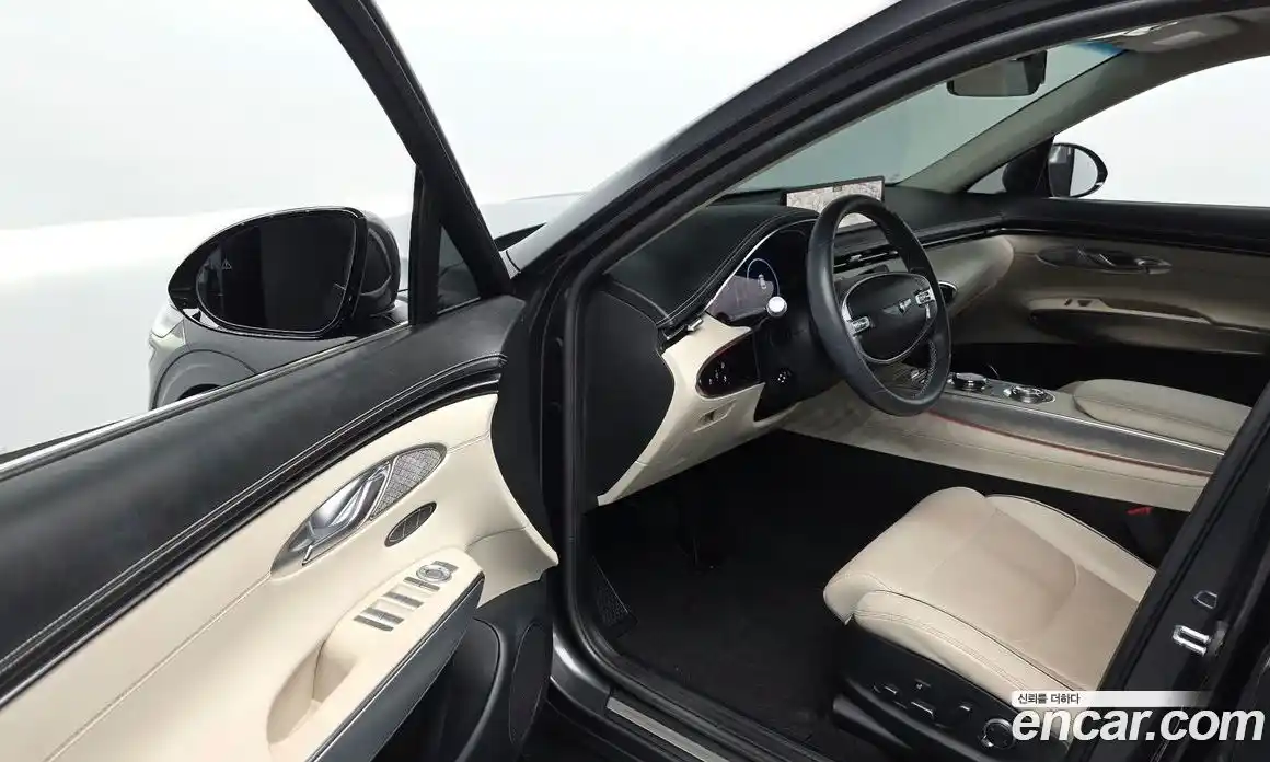 Genesis GV70 2021 2.2 Автомат в Москве № 1010141, фото 11