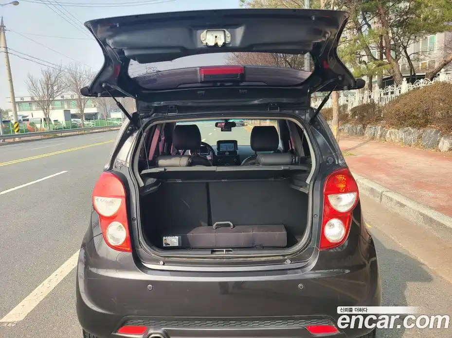 Chevrolet Spark 2015 1.0 Автомат в Москве № 1012632, фото 9