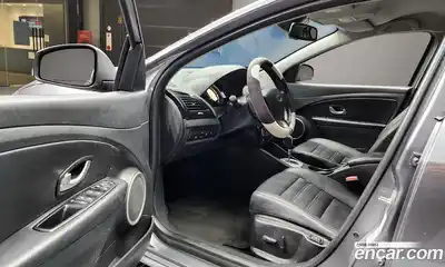 Renault SM3 2015 1.6 гидро в Москве № 1013291, миниатюра 11