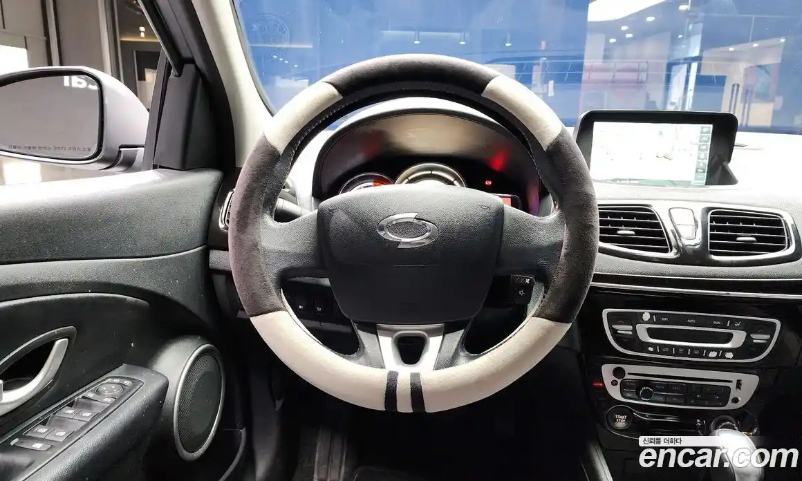 Renault SM3 2015 1.6 гидро в Москве № 1013291, фото 14