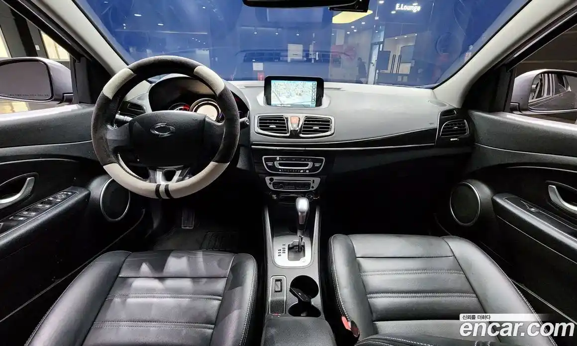 Renault SM3 2015 1.6 гидро в Москве № 1013291, фото 7
