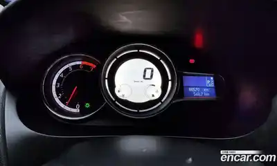 Renault SM3 2015 1.6 гидро в Москве № 1013291, миниатюра 8