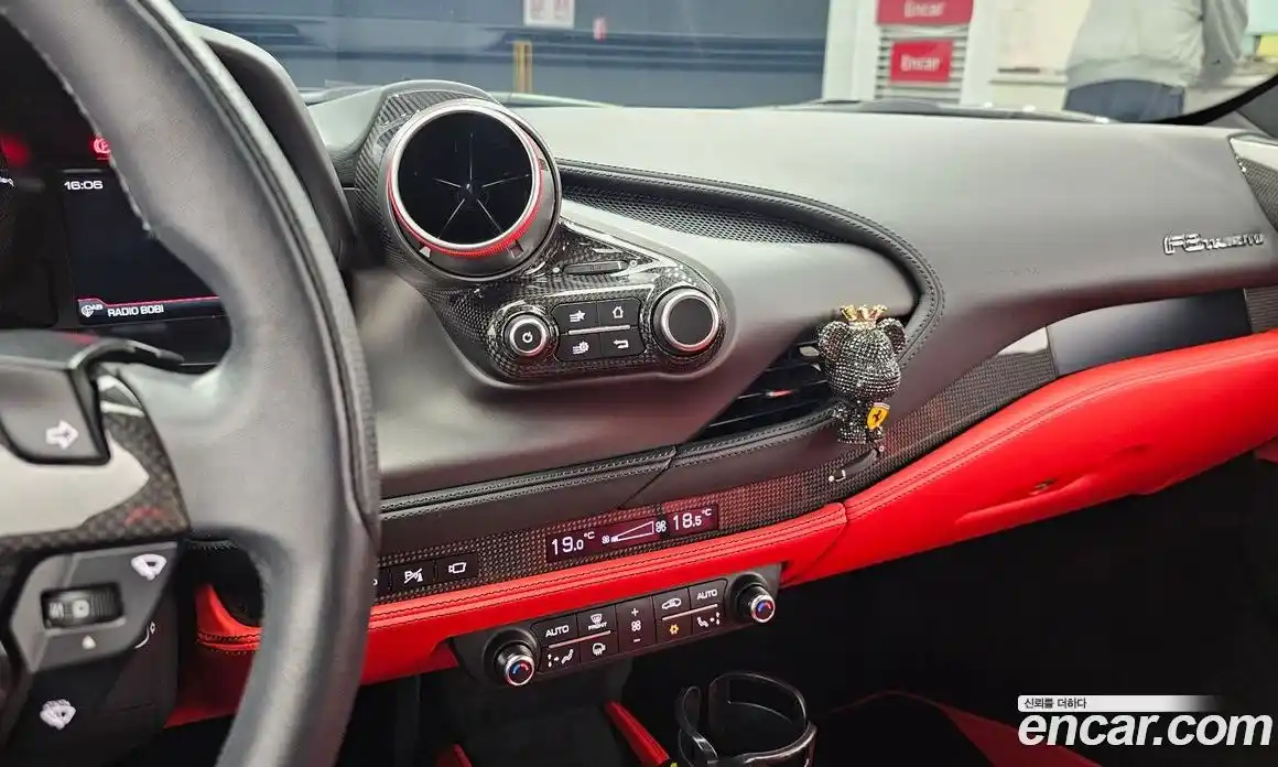 Ferrari F8 2021 3.9 гидро в Москве № 1015888, фото 14