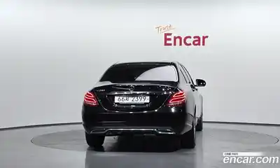 Mercedes-Benz C-Class 2018 2.0 гидро в Москве № 138958, миниатюра 4