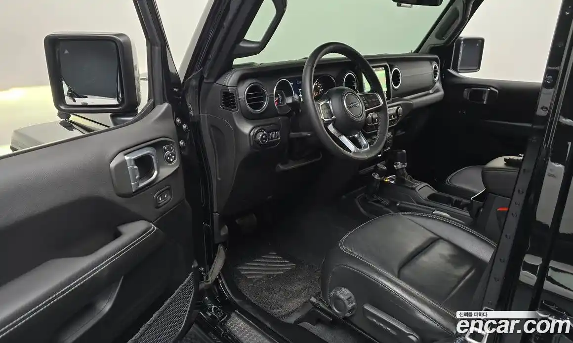 Jeep Wrangler 2023 2.0 гидро в Москве № 150272, фото 11